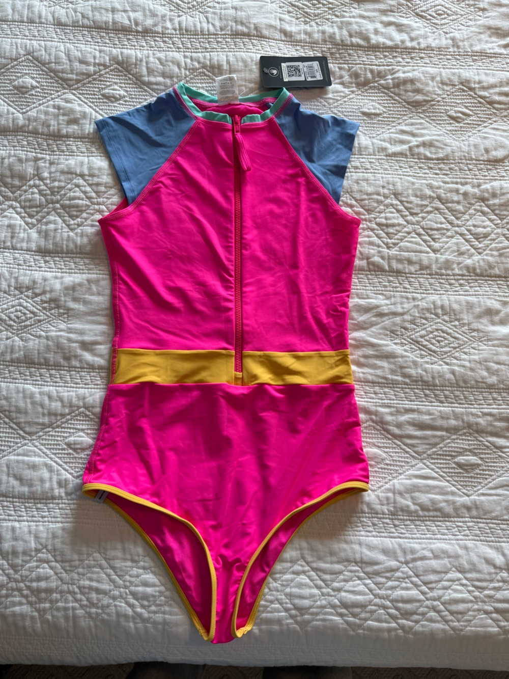 Womens rash guard, SUP, spf Body Glove Hot Pink One-Piece Swimsuit.